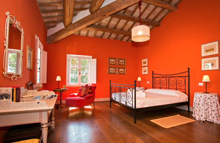 monteduccia-a-bedroom-4