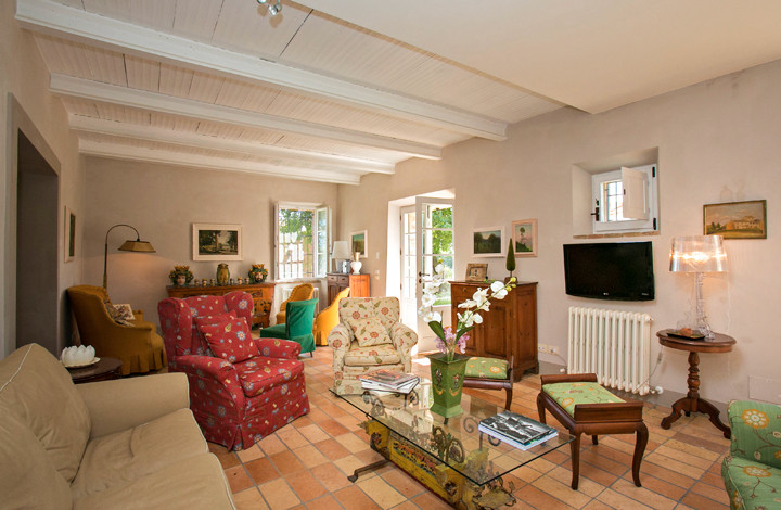 monteduccia-livingroom-3